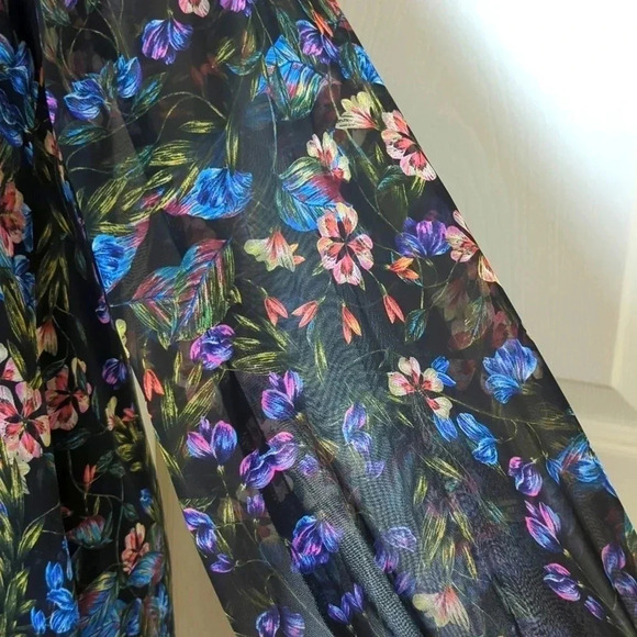 Show Me Your Mumu Donna Michelle Tunic - Picture 6 of 10